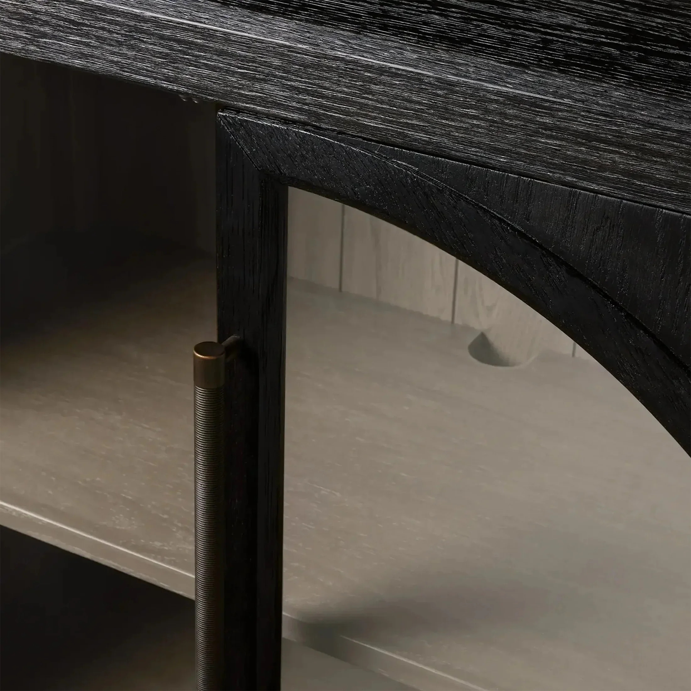 Verre noire bas - Profil - armoire avant