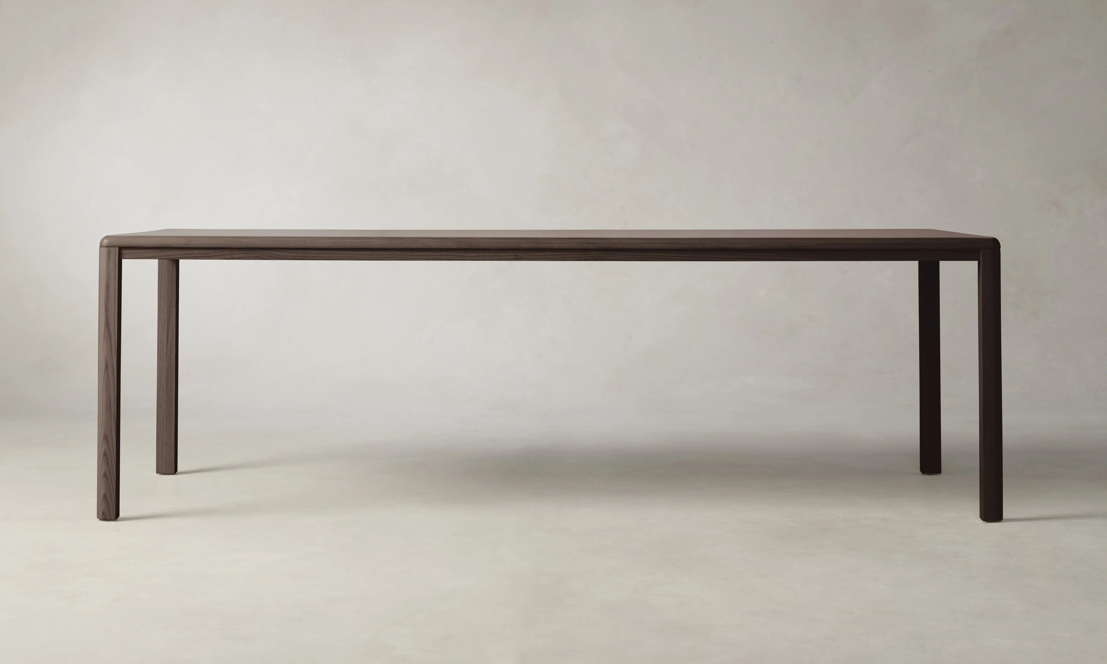 Table à manger à cendre droite -