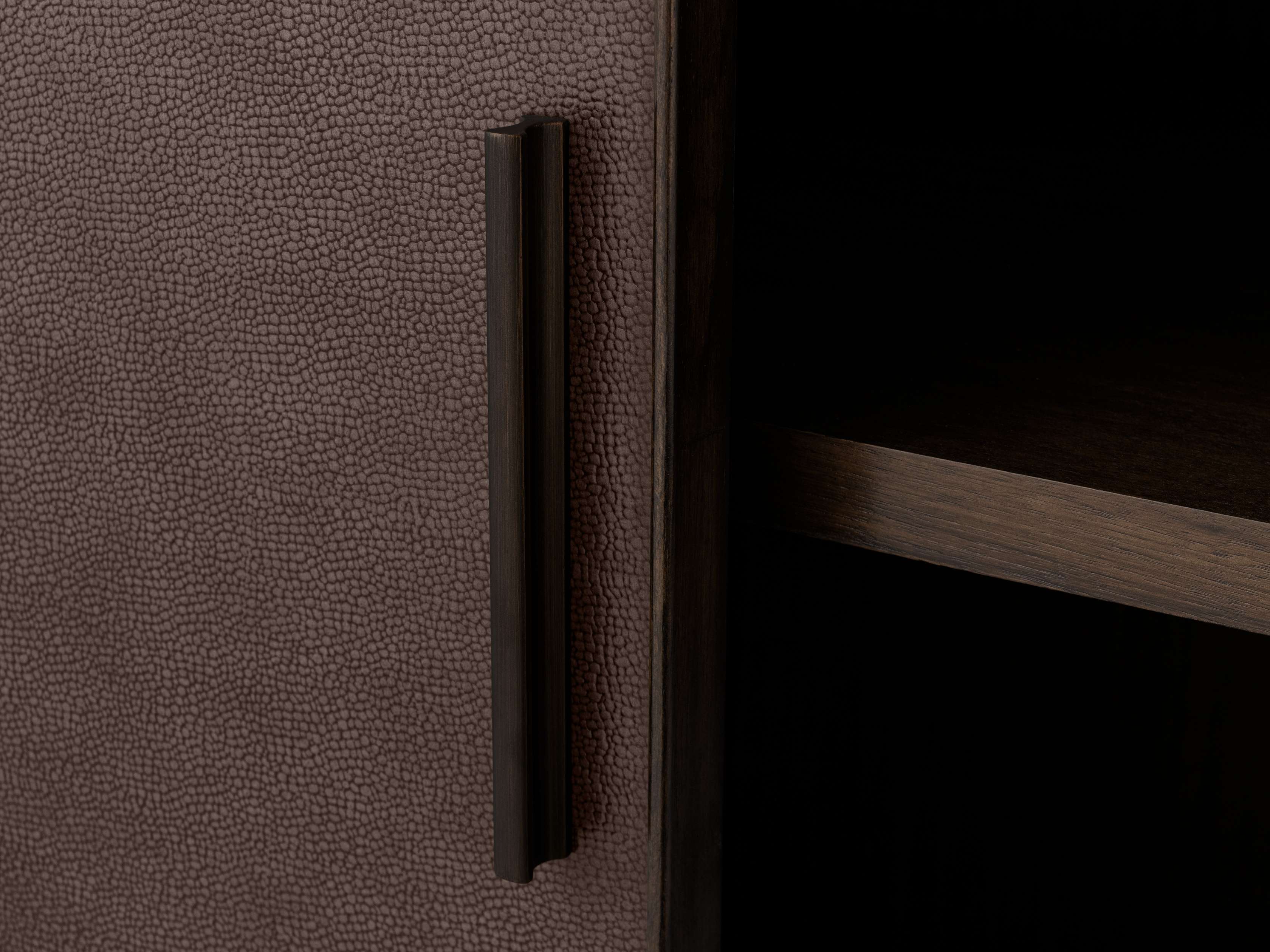 Armoire minimaliste de conception des jambes