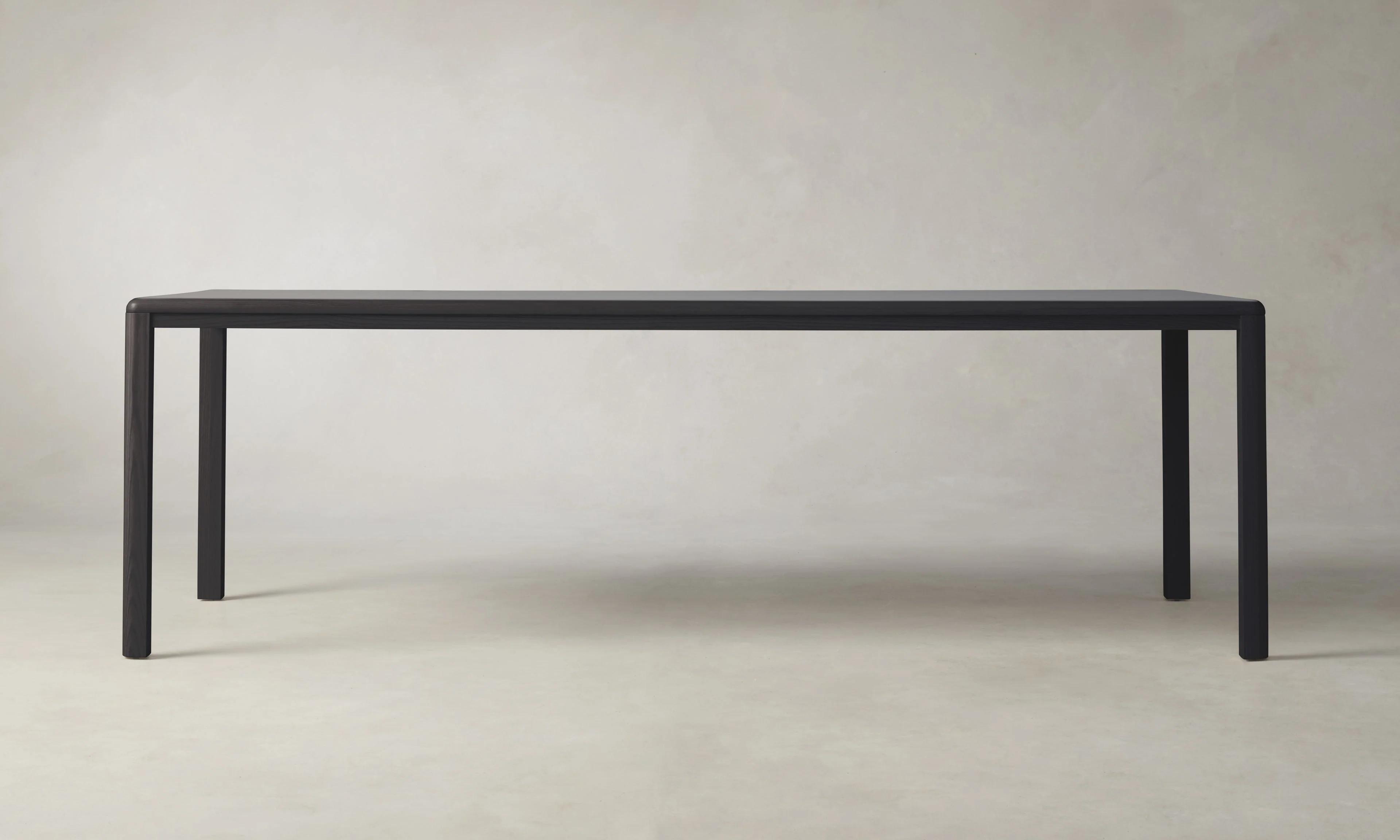 Table à manger à cendre droite -