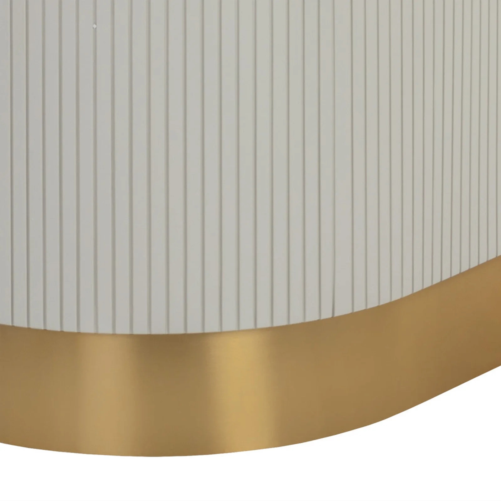 Table ovale élégante de Finnley