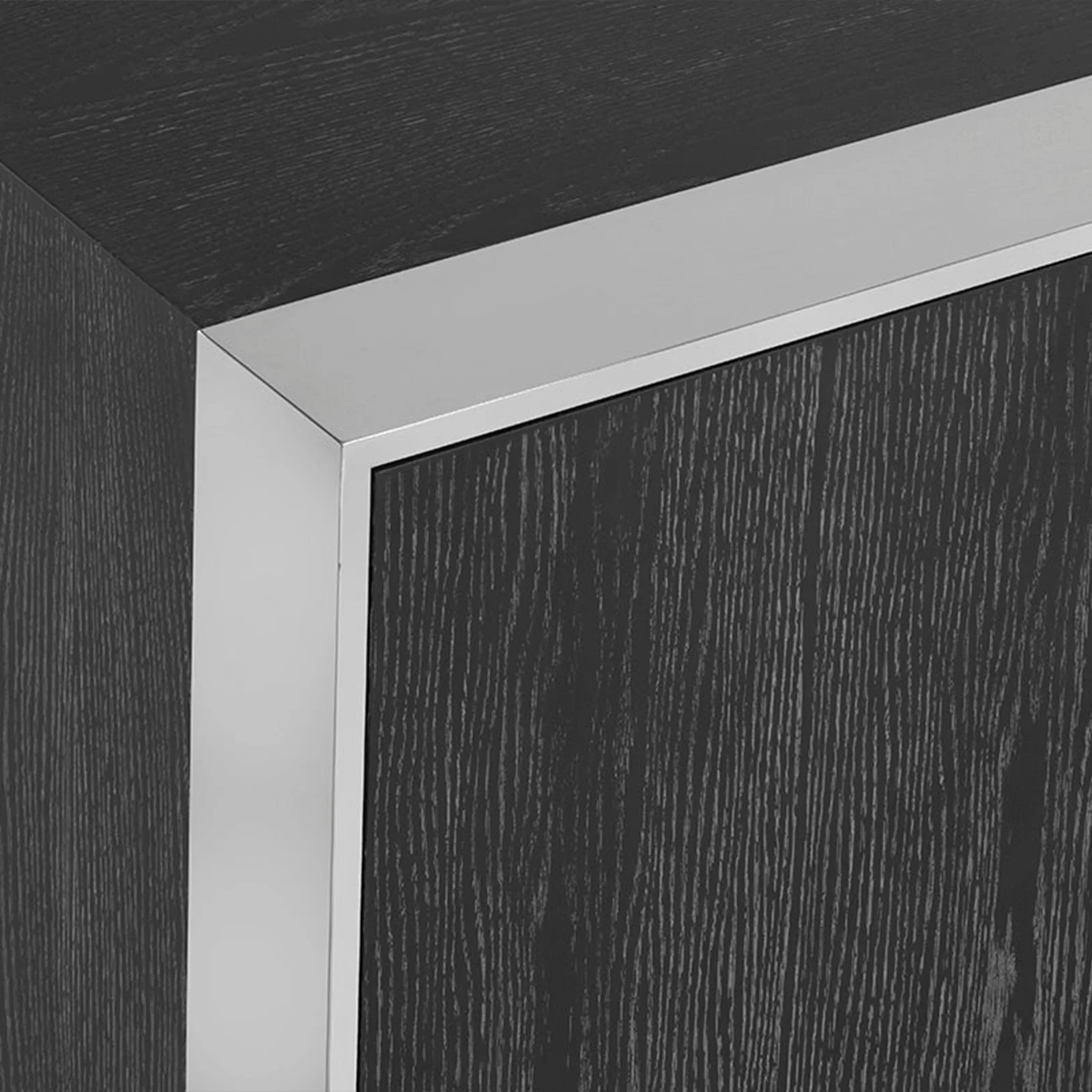 Buffet moderne en bois massif &agrave; monture en m&eacute;tal