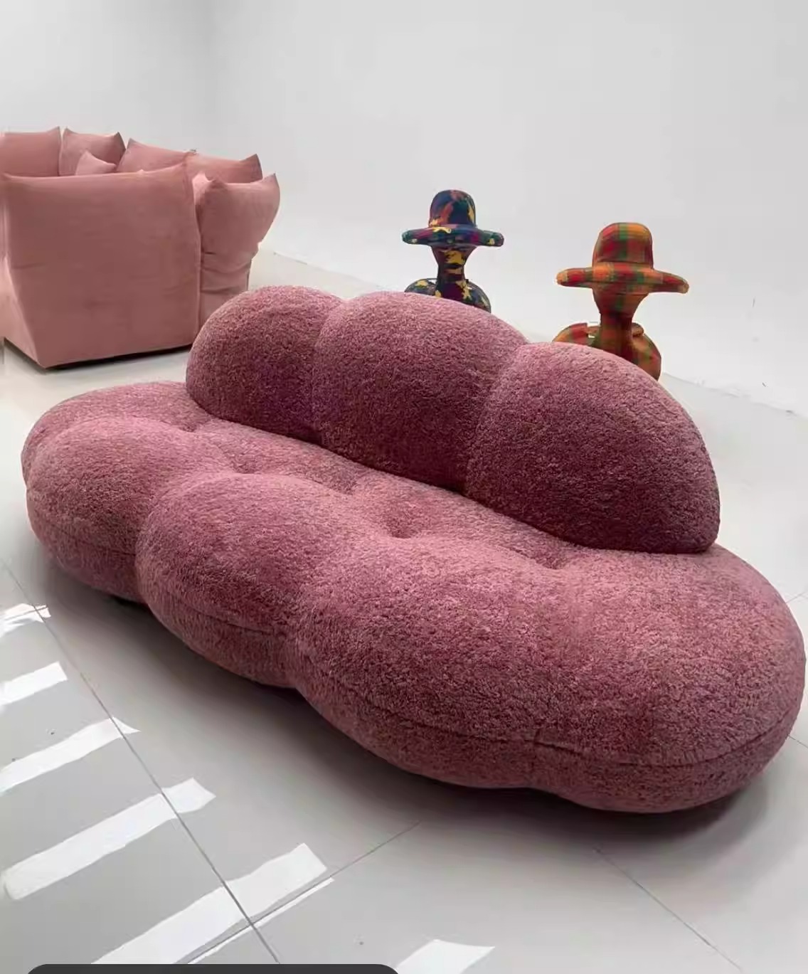 Canapé en laine d'alpaga en forme de nuage