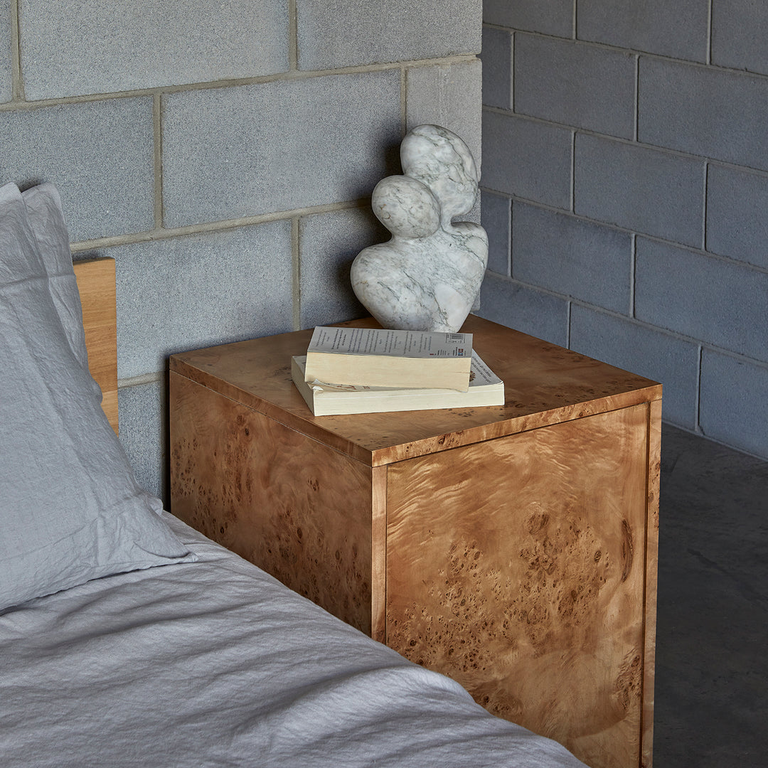 Burl naturel - Cabinet debout à motifs