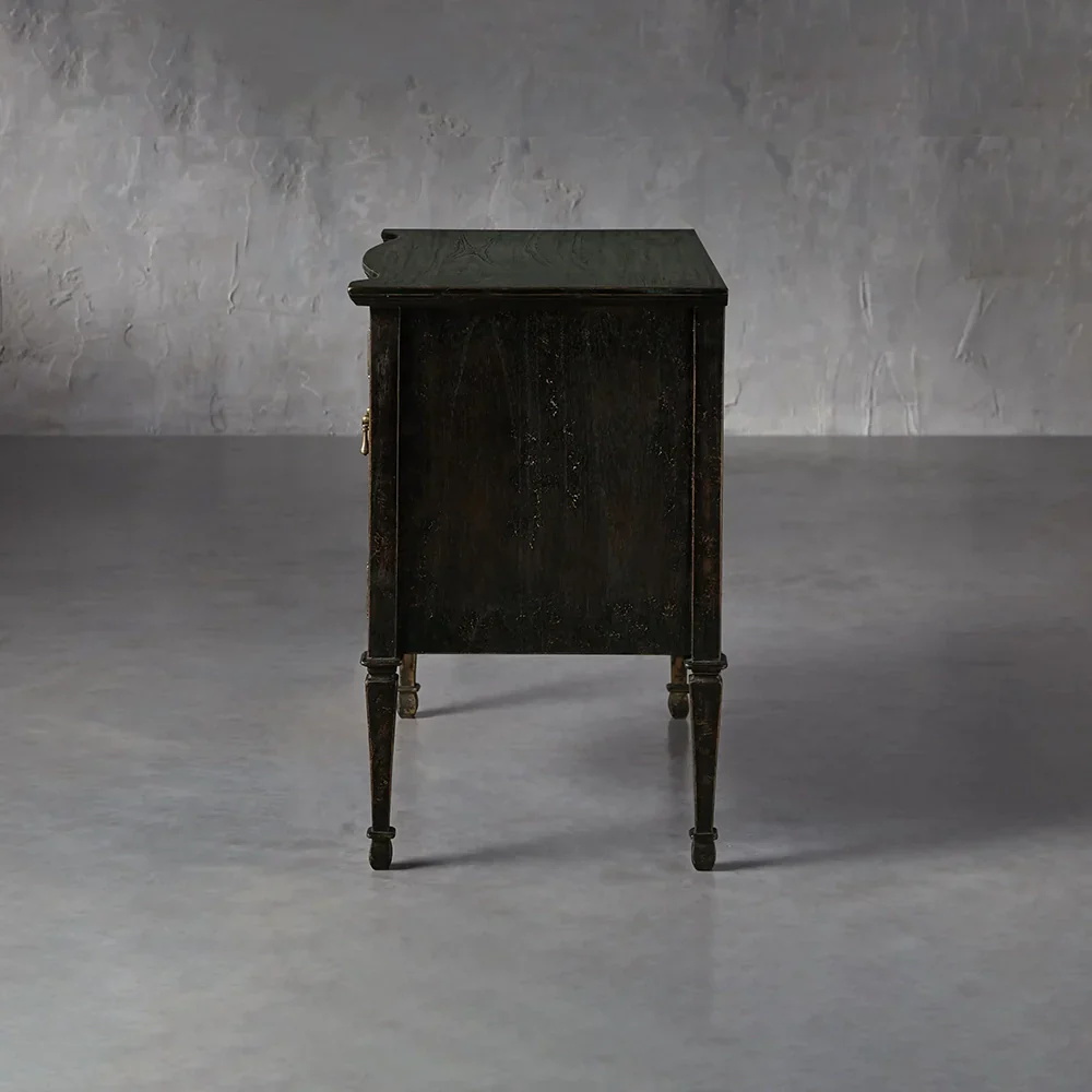  Effet d'usure en d&eacute;tresse &agrave; la main