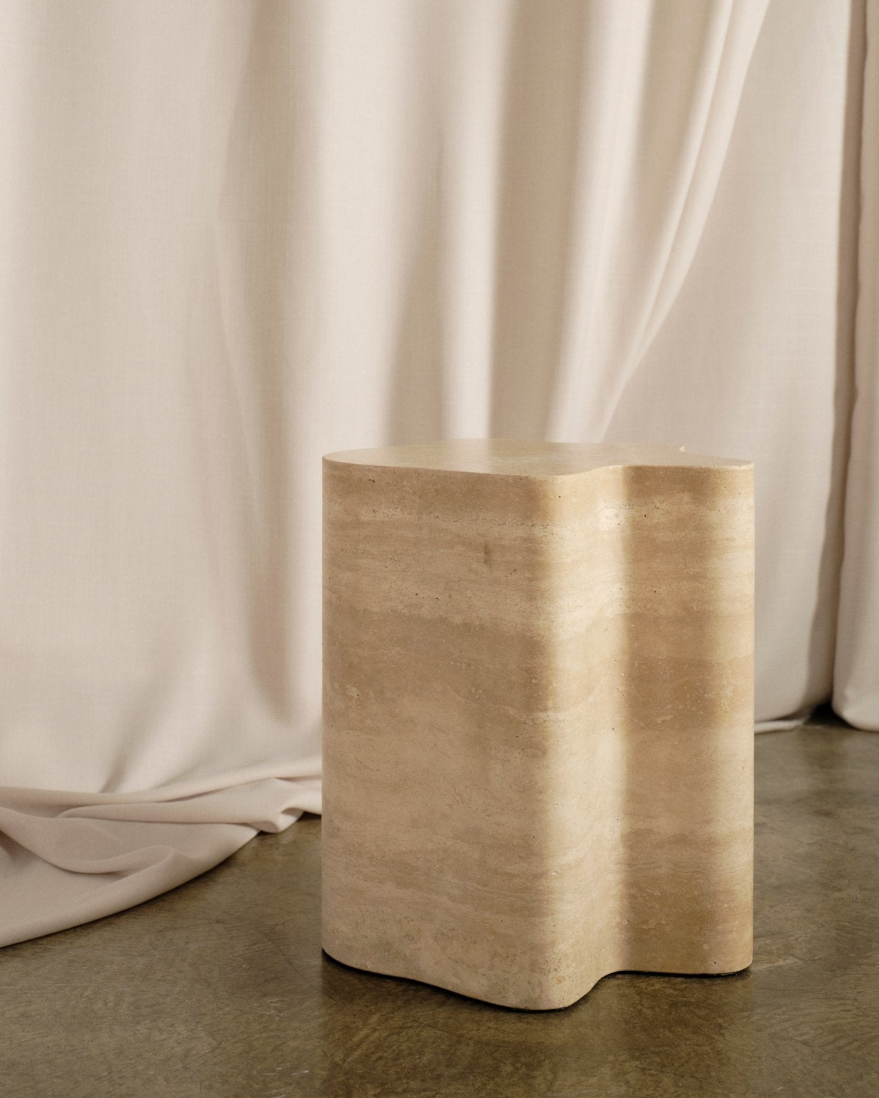 Table d'appoint d'écorce d'arbre