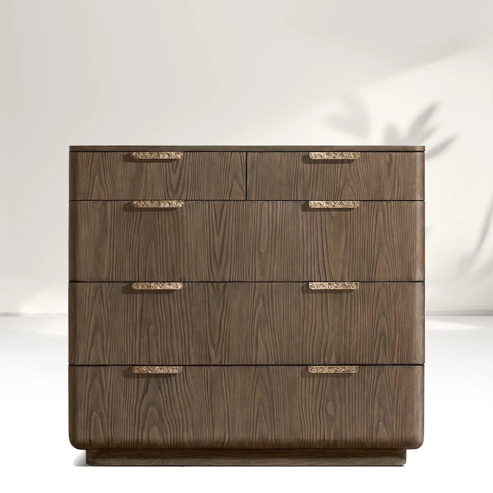 Coffre de tiroirs bruns