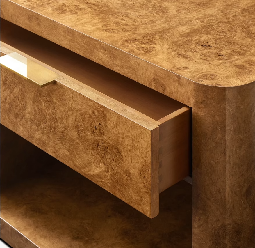 Table de chevet d'écorce de l'arbre rural américain