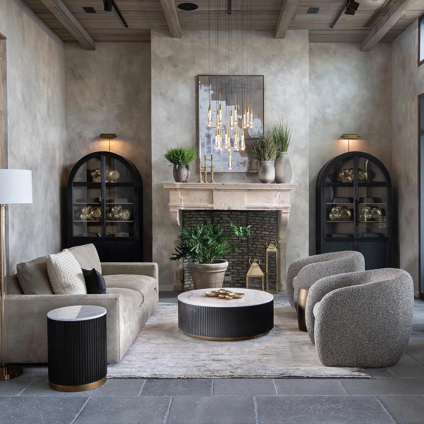 Table &agrave; th&eacute;