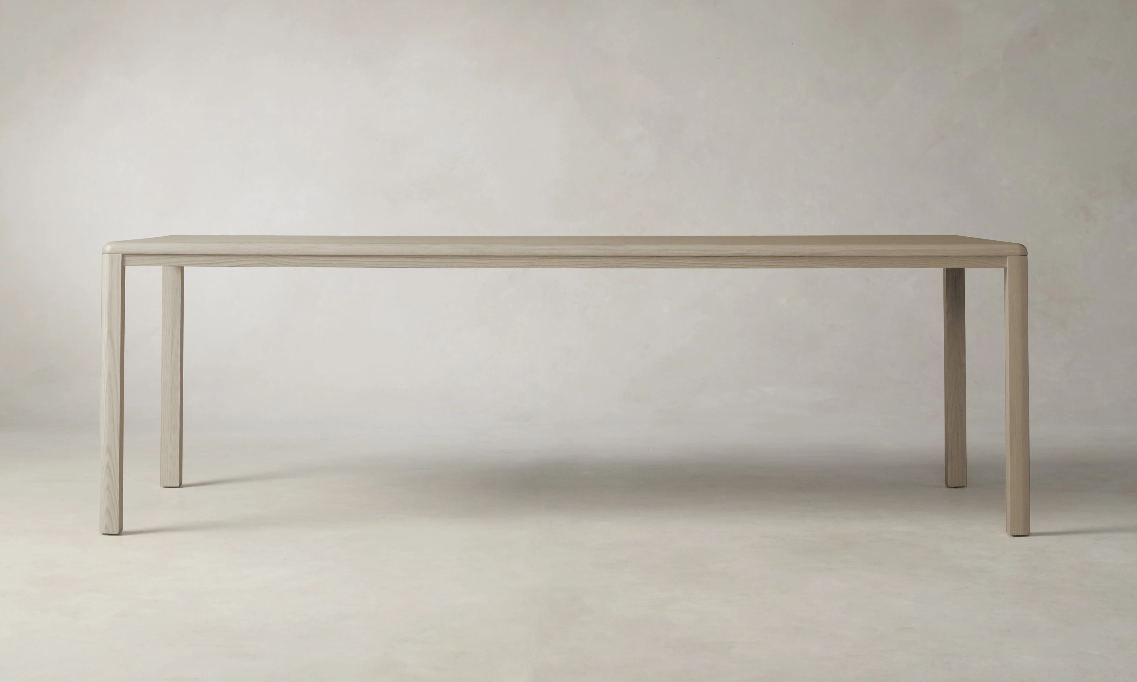 Table à manger à cendre droite -