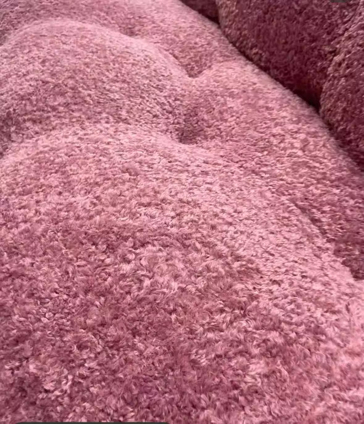 Canapé en laine d'alpaga en forme de nuage