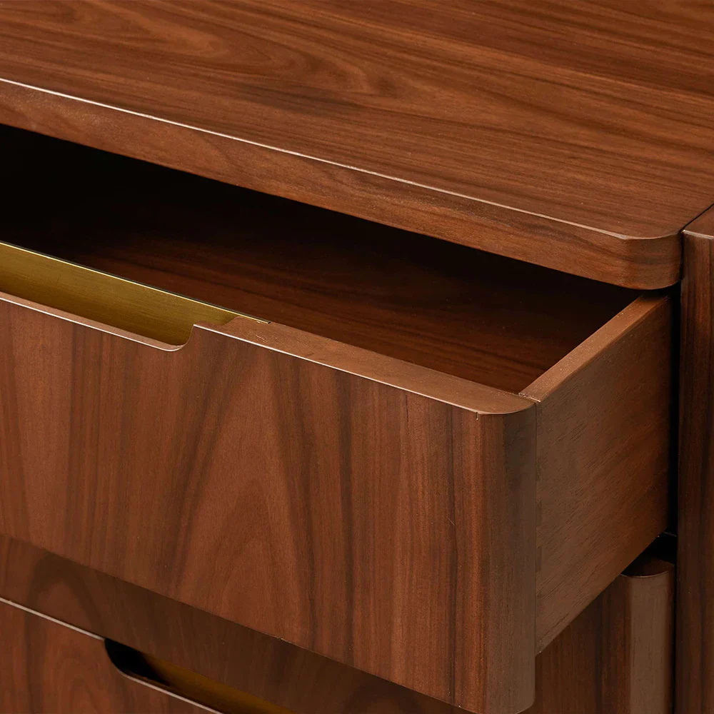 Table de chevet à trois dessins en chêne en chêne en chêne