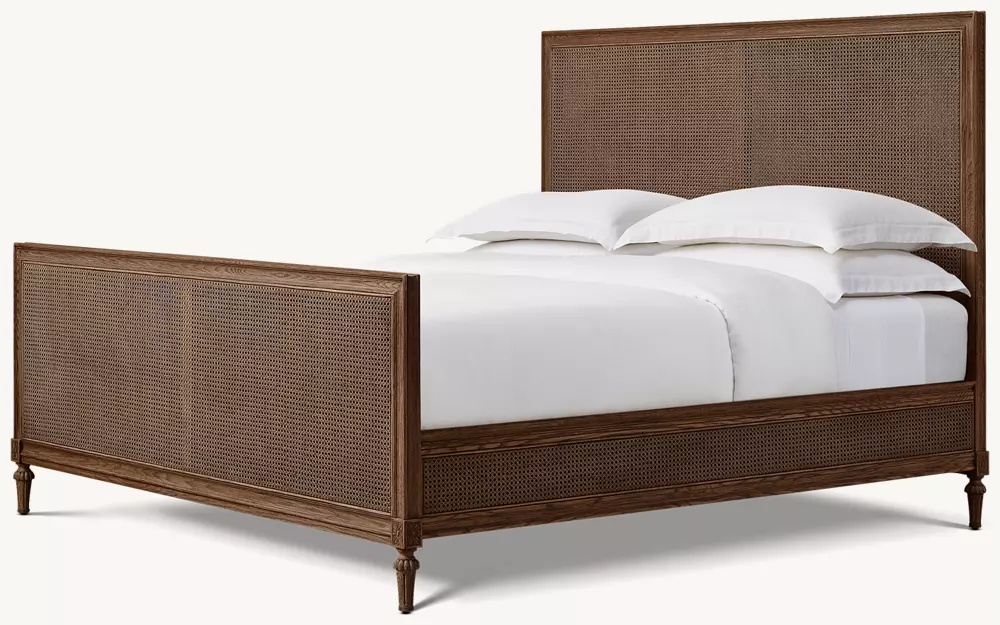 Lit de rotin et de bois avec pied de pied