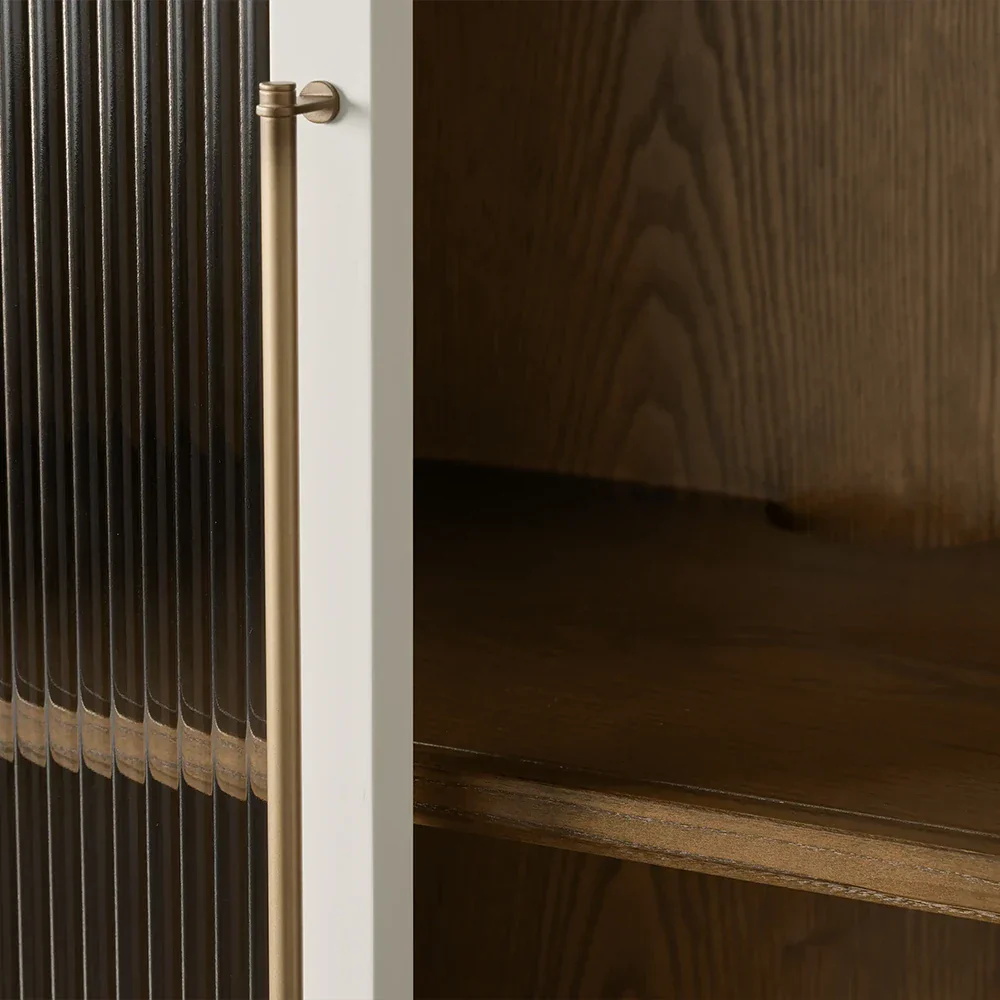  H&ocirc;tel - Affichage de la chambre &agrave; armoire haute