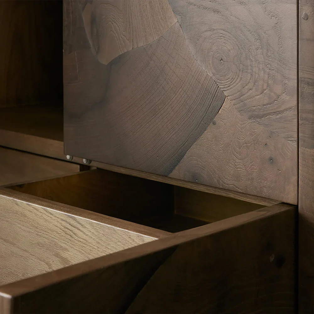 Armoire de fragments artistiques